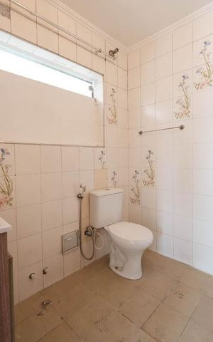 Casa à venda com 159m², 3 quartos e 2 vagasBanheiro 1