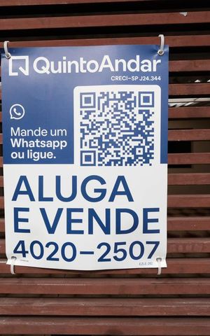Casa à venda com 159m², 3 quartos e 2 vagasFachada