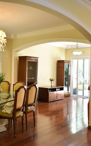 Casa à venda com 327m², 4 quartos e 3 vagasSala