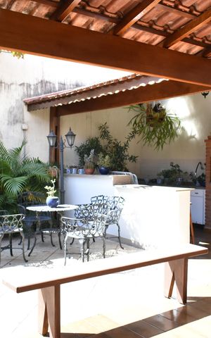 Casa à venda com 327m², 4 quartos e 3 vagasÁrea gourmet
