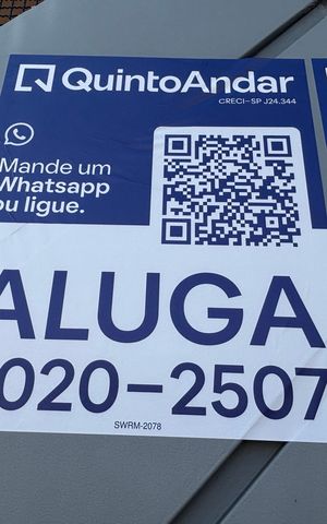 Casa à venda com 327m², 4 quartos e 3 vagas Casa à venda com 327m², 4 quartos e 3 vagasPlaca