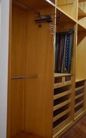 Casa à venda com 327m², 4 quartos e 3 vagasCloset da Suíte 1