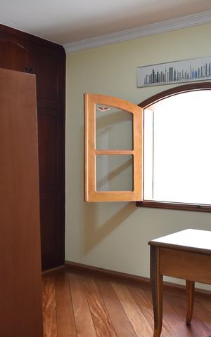 Casa à venda com 327m², 4 quartos e 3 vagasSuíte 2