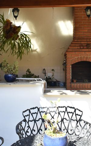 Casa à venda com 327m², 4 quartos e 3 vagasÁrea gourmet