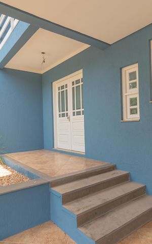 Casa de condomínio à venda com 200m², 5 quartos e 4 vagas Casa de condomínio à venda com 200m², 5 quartos e 4 vagasEntrada