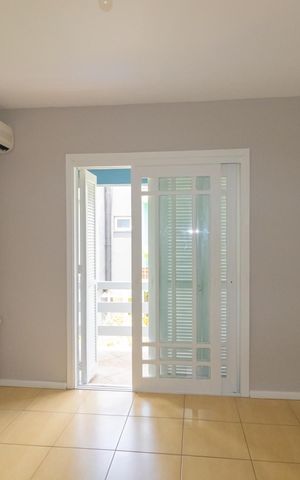 Casa de condomínio à venda com 200m², 5 quartos e 4 vagas Casa de condomínio à venda com 200m², 5 quartos e 4 vagasQuarto 4