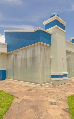 Casa de condomínio à venda com 200m², 5 quartos e 4 vagas Casa de condomínio à venda com 200m², 5 quartos e 4 vagasÁrea comum - Salão de festas