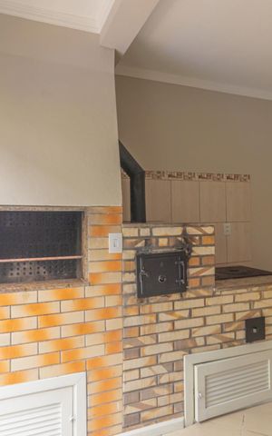 Casa de condomínio à venda com 200m², 5 quartos e 4 vagas Casa de condomínio à venda com 200m², 5 quartos e 4 vagasÁrea gourmet