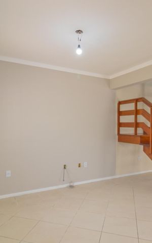 Casa de condomínio à venda com 200m², 5 quartos e 4 vagas Casa de condomínio à venda com 200m², 5 quartos e 4 vagasSala/Cozinha