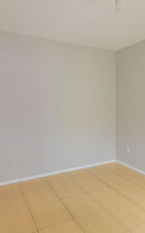 Casa de condomínio à venda com 200m², 5 quartos e 4 vagas Casa de condomínio à venda com 200m², 5 quartos e 4 vagasQuarto 4