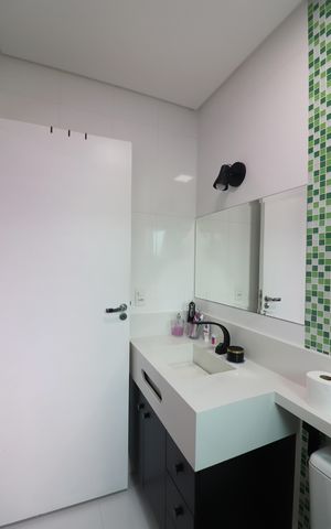 Apartamento à venda com 83m², 3 quartos e 2 vagasQuarto 1 Suíte Banheiro