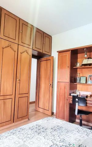 Casa à venda com 400m², 4 quartos e 4 vagas Casa à venda com 400m², 4 quartos e 4 vagasDormitorios