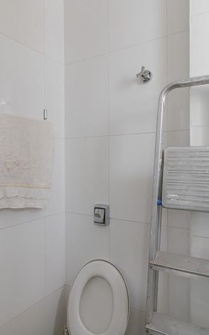 Apartamento à venda com 76m², 3 quartos e sem vagaBanheiro de serviço