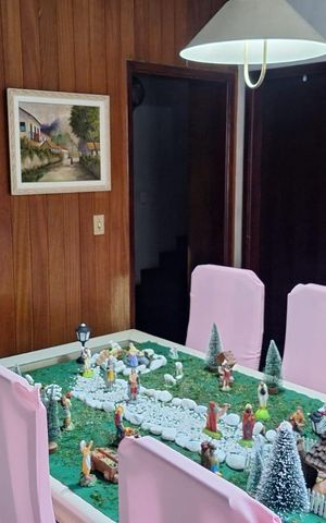 Casa à venda com 242m², 4 quartos e 2 vagasCozinha