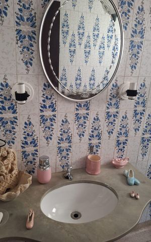 Casa à venda com 242m², 4 quartos e 2 vagasBanheiro Social