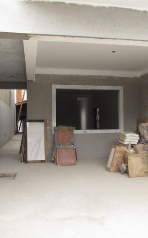 Casa à venda com 130m², 3 quartos e 4 vagasGaragem