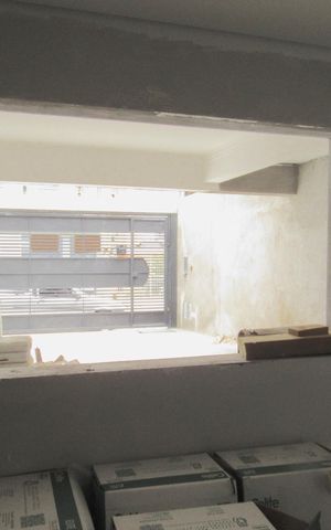 Casa à venda com 130m², 3 quartos e 4 vagasSala