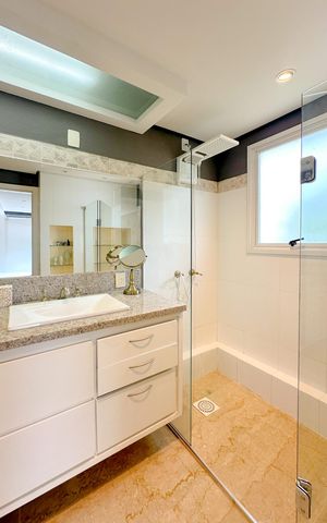 Apartamento para alugar com 423m², 4 quartos e 3 vagasBanheiro da Suíte