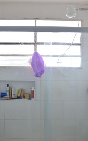 Apartamento para alugar com 76m², 2 quartos e sem vagaBanheiro