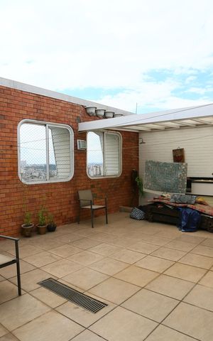 Apartamento à venda com 235m², 4 quartos e 5 vagas Apartamento à venda com 235m², 4 quartos e 5 vagascobertura / churrasqueira