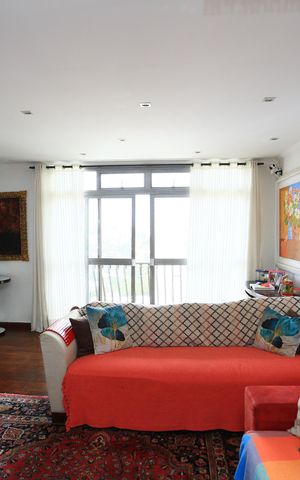 Apartamento à venda com 235m², 4 quartos e 5 vagas Apartamento à venda com 235m², 4 quartos e 5 vagasSala 1