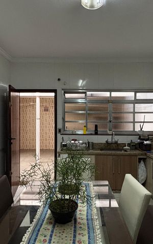 Casa à venda com 350m², 3 quartos e 3 vagas Casa à venda com 350m², 3 quartos e 3 vagasCozinha