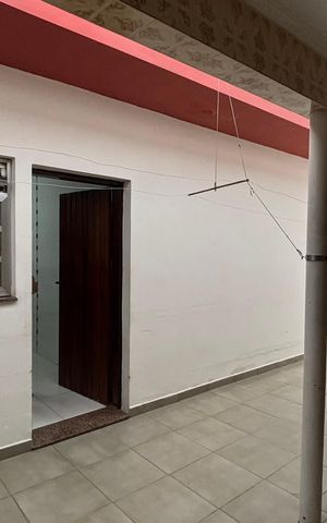 Casa à venda com 350m², 3 quartos e 3 vagas Casa à venda com 350m², 3 quartos e 3 vagasQuintal