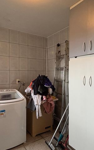 Casa à venda com 350m², 3 quartos e 3 vagas Casa à venda com 350m², 3 quartos e 3 vagasÁrea de Serviço