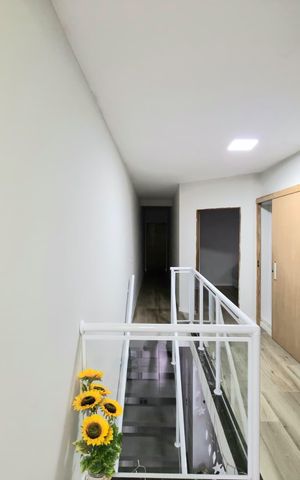 Casa à venda com 340m², 4 quartos e 4 vagas