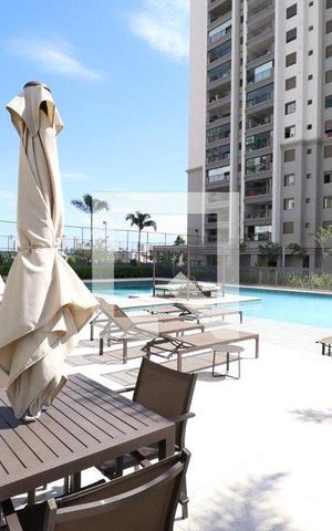 Apartamento à venda com 71m², 2 quartos e 2 vagas Apartamento à venda com 71m², 2 quartos e 2 vagasÁrea comum - Piscina