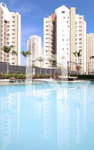Apartamento à venda com 71m², 2 quartos e 2 vagas Apartamento à venda com 71m², 2 quartos e 2 vagasÁrea comum - Piscina