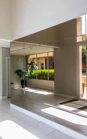 Apartamento à venda com 90m², 2 quartos e 2 vagasHall social