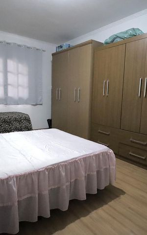 Casa à venda com 150m², 3 quartos e 2 vagas Casa à venda com 150m², 3 quartos e 2 vagasQuarto 3