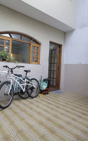 Casa à venda com 150m², 3 quartos e 2 vagas Casa à venda com 150m², 3 quartos e 2 vagasQuintal
