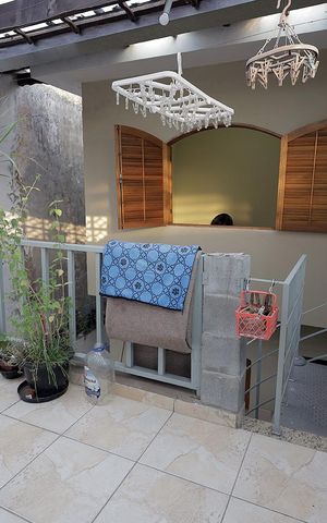 Casa à venda com 150m², 3 quartos e 2 vagas Casa à venda com 150m², 3 quartos e 2 vagasÁrea livre