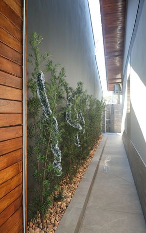 Casa à venda com 200m², 3 quartos e 2 vagasCorredor