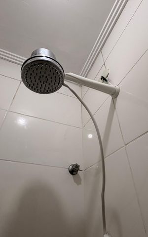 Apartamento à venda com 44m², 2 quartos e 1 vaga Apartamento à venda com 44m², 2 quartos e 1 vagaBanheiro