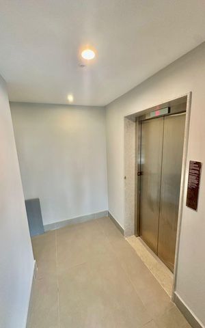 Apartamento à venda com 143m², 3 quartos e 2 vagas Apartamento à venda com 143m², 3 quartos e 2 vagasÁrea externa