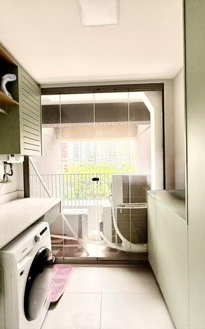 Apartamento à venda com 143m², 3 quartos e 2 vagas Apartamento à venda com 143m², 3 quartos e 2 vagasÁrea de serviço