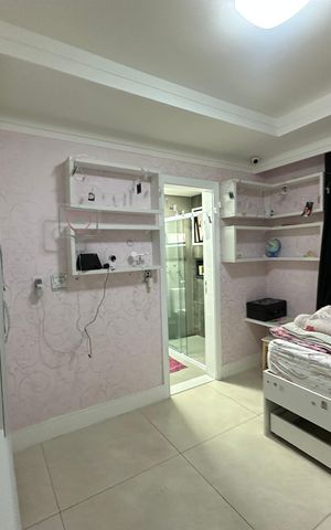 Apartamento à venda com 177m², 3 quartos e 3 vagas Apartamento à venda com 177m², 3 quartos e 3 vagasSuíte 2