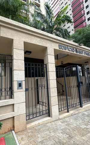 Apartamento à venda com 177m², 3 quartos e 3 vagas Apartamento à venda com 177m², 3 quartos e 3 vagasFachada e portaria