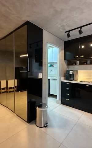 Apartamento à venda com 177m², 3 quartos e 3 vagas Apartamento à venda com 177m², 3 quartos e 3 vagasCozinha