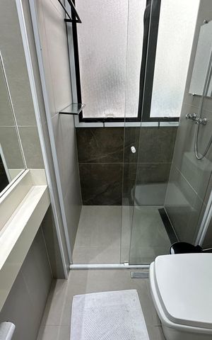 Apartamento à venda com 177m², 3 quartos e 3 vagas Apartamento à venda com 177m², 3 quartos e 3 vagasBanheiro da Suíte 1