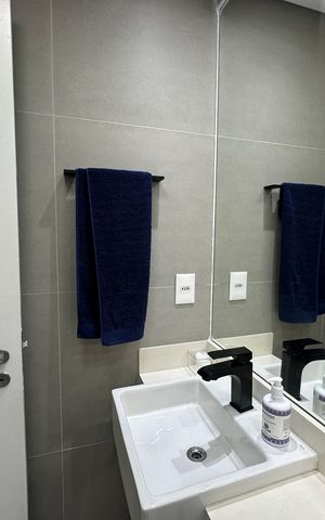 Apartamento à venda com 177m², 3 quartos e 3 vagas Apartamento à venda com 177m², 3 quartos e 3 vagasBanheiro da Suíte 1