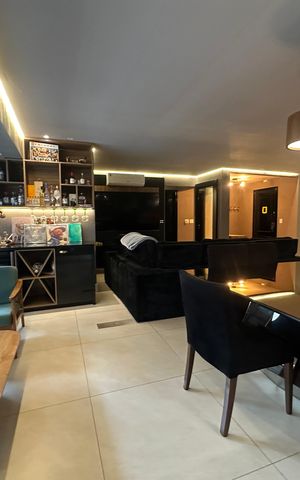 Apartamento à venda com 177m², 3 quartos e 3 vagas Apartamento à venda com 177m², 3 quartos e 3 vagasSala