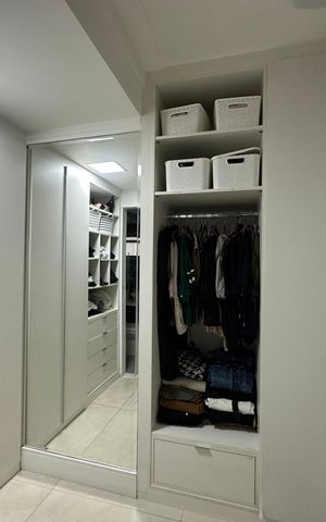 Apartamento à venda com 177m², 3 quartos e 3 vagas Apartamento à venda com 177m², 3 quartos e 3 vagasCloset da suíte 3