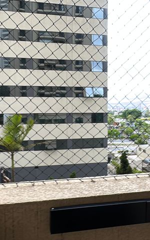 Apartamento à venda com 177m², 3 quartos e 3 vagas Apartamento à venda com 177m², 3 quartos e 3 vagasVaranda