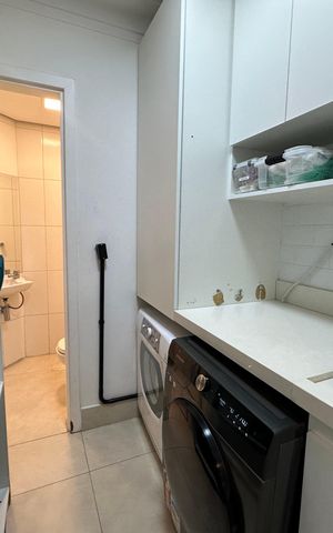 Apartamento à venda com 177m², 3 quartos e 3 vagas Apartamento à venda com 177m², 3 quartos e 3 vagasÁrea de Serviço
