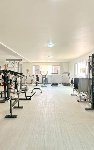 Apartamento para alugar com 66m², 2 quartos e 1 vagaÁrea comum - Academia