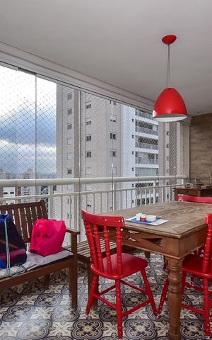Apartamento à venda com 141m², 3 quartos e 2 vagasVaranda